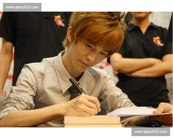 郭敬明的创作之路与时代文学审美变迁的深度探讨